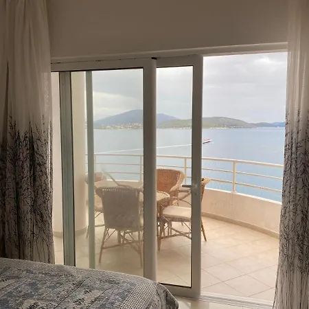 Deluxe 2&3 Apartment